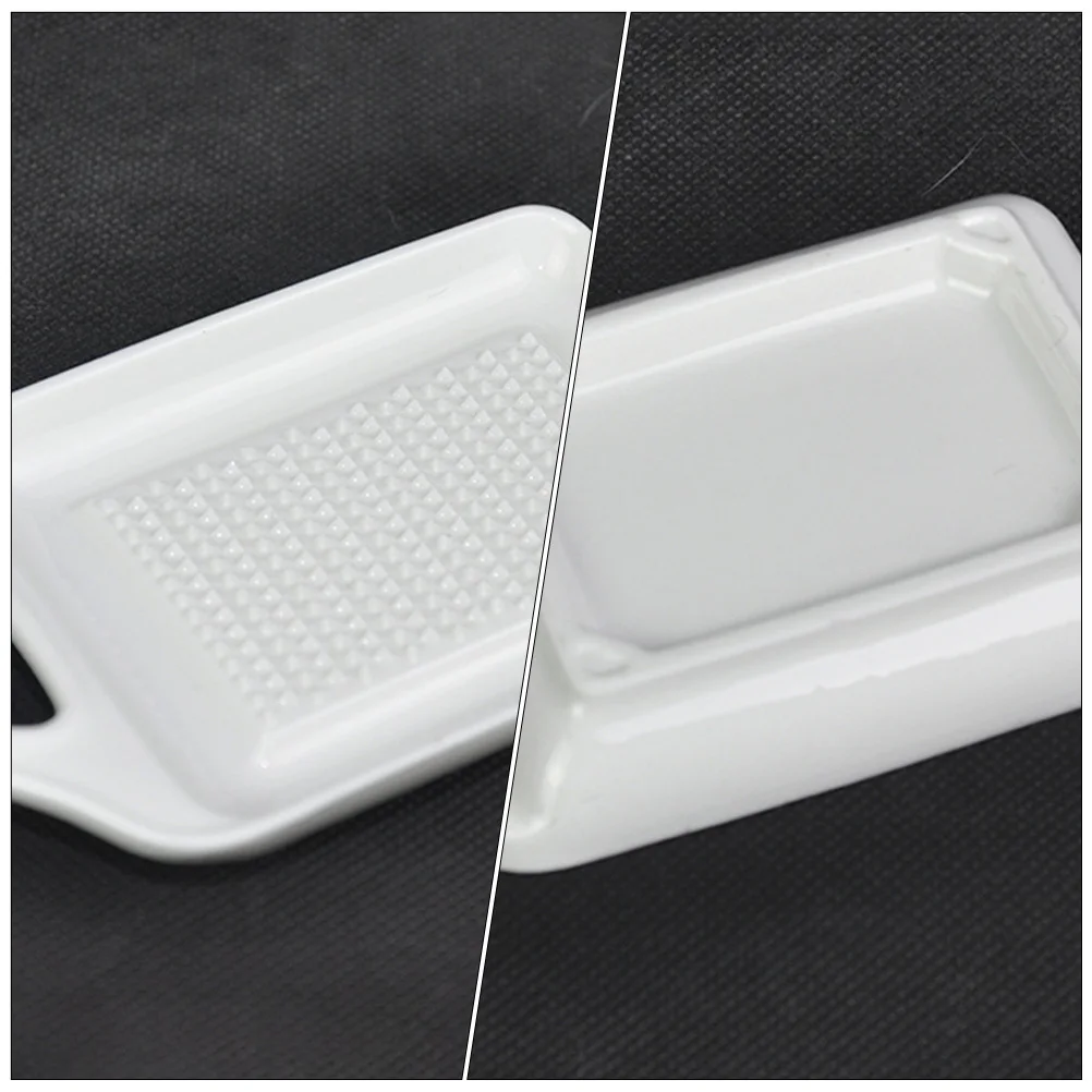 

2Pcs Ginger Graters Ceramic Grinding Tools for Garlic Mincing Smooth Home Seasoning Abrasive Kitchen Gadgets Multipurpose