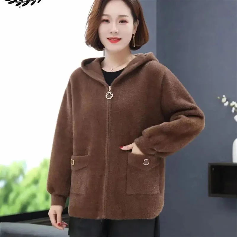 Autumn Winter Female Fashion Hooded Outwear 2025 Women Large Size 4XL Tops Jacket Korean Middle Aged Mother High End Short Coat