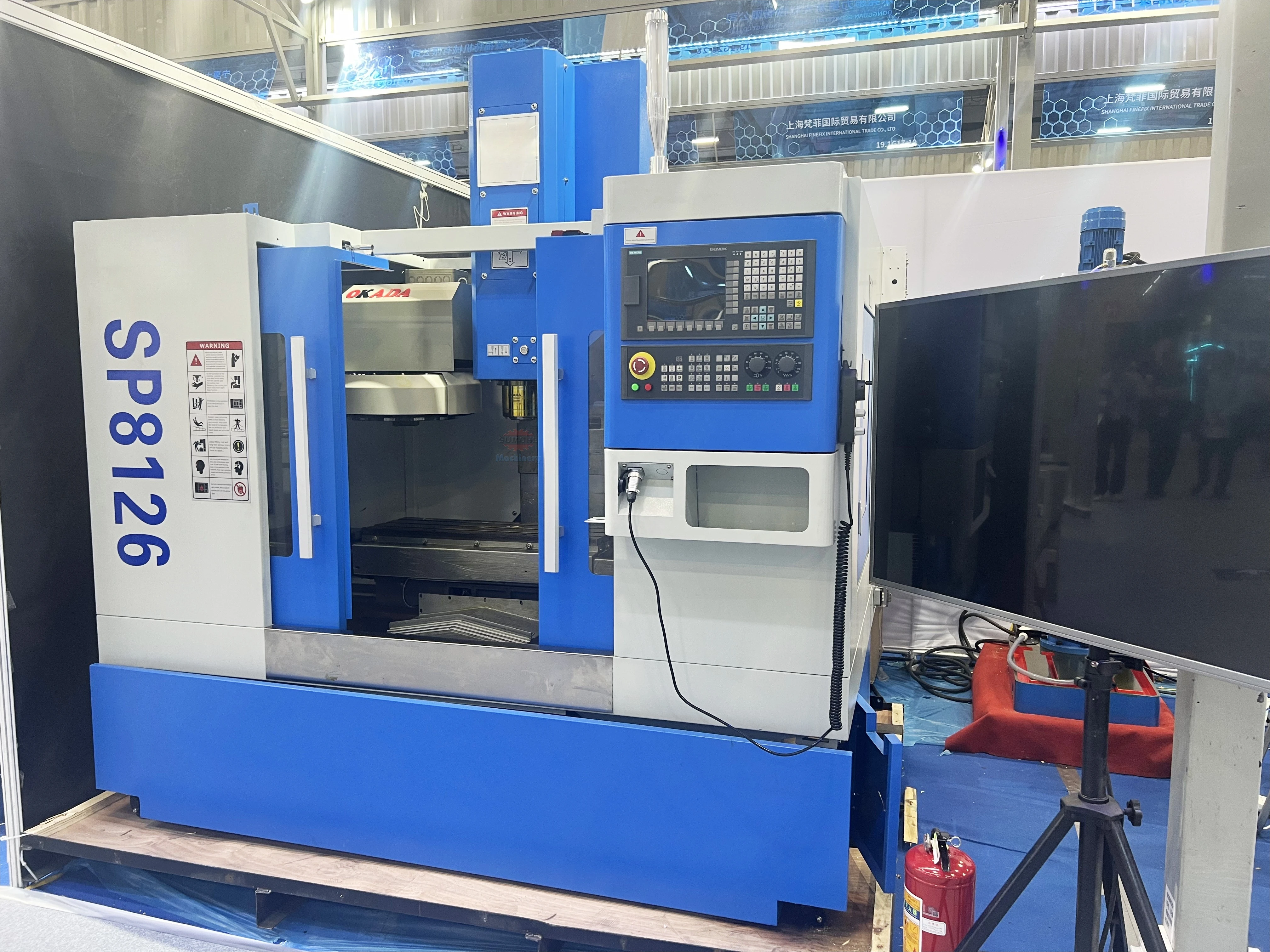 Automatic Single CNC Vertical Machining Center XH7126/SP8126 4 Axis Milling Center  Controller Vmc Machine