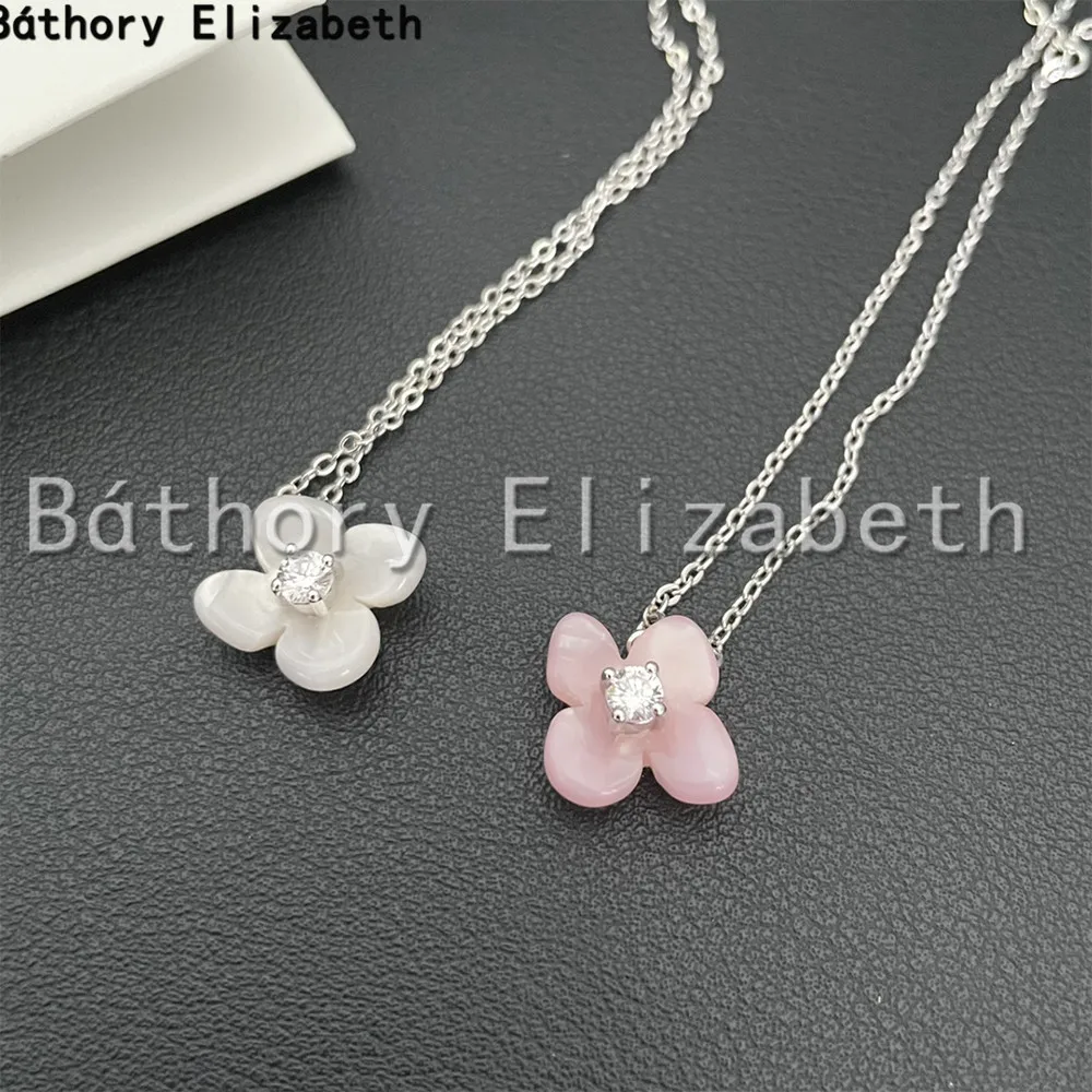 

Báthory Elizabeth Fashion High Quality Flowers Crystal Pendant Necklace Women Luxury Jewelry Designer Collares Para Mujer