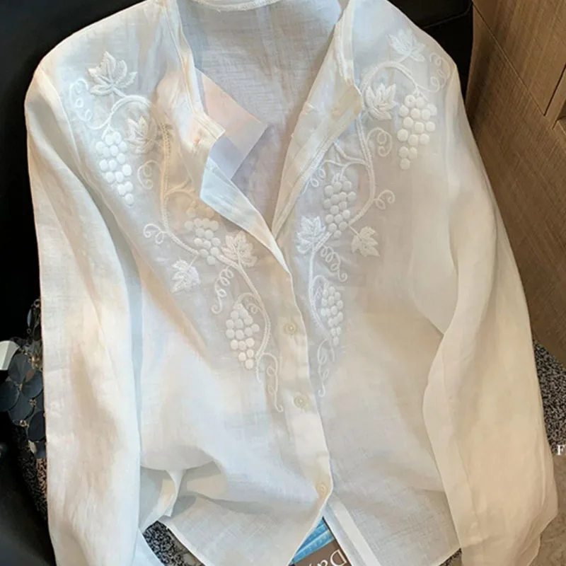 

Lady Casual Shirt Embroidery Flower Pattern Long Sleeved V-neck Single Breasted Design Solid Color Simple Daily Versatile Top