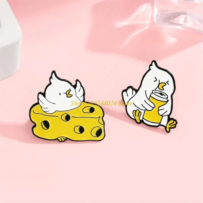 N5KE Detailed Chick Shaped Brooch Lightweight Alloy Badge Pin For Clothing Bags Hats Handmade Decorative Accessories
