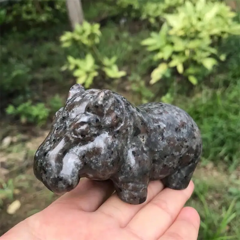 

Natural Yooperlite Hippo Carving Figurine Healing Fengshui Gemstones Crafts Gift Home Decoration Gift 1PCS