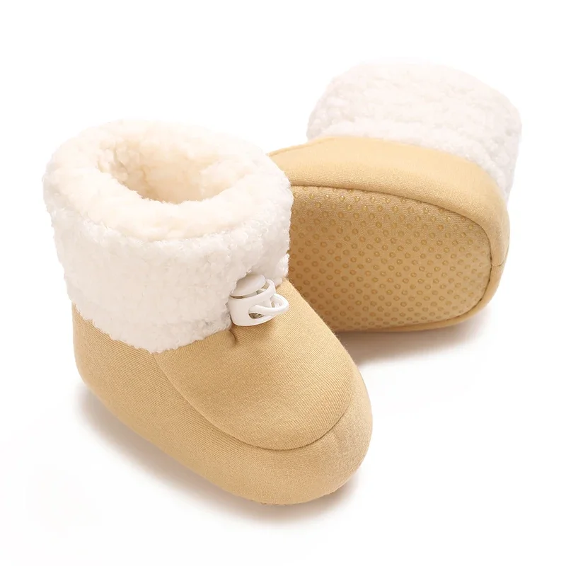 أحذية ثلج شتوية مطرزة ملونة جديدة لحديثي الولادة فائقة الدفء نعل ناعم أحذية مشاية أولى غير قابلة للانزلاق للفتيات الصغيرات