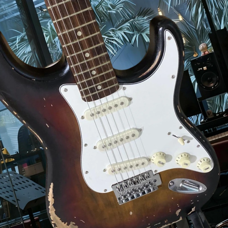 

Gift Christmas 39 inch Brown Vintage STS Electric Guitar Alder Body Rosewood Fingerboard Free Shipping Professional Guitarists