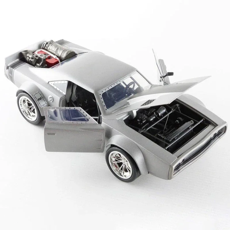 جادا 1:24 شاحن الثلج السريع والغاضب دوم سبيكة سيارة Diecasts ولعبة المركبات نموذج سيارة مصغرة مقياس نموذج سيارة للأطفال