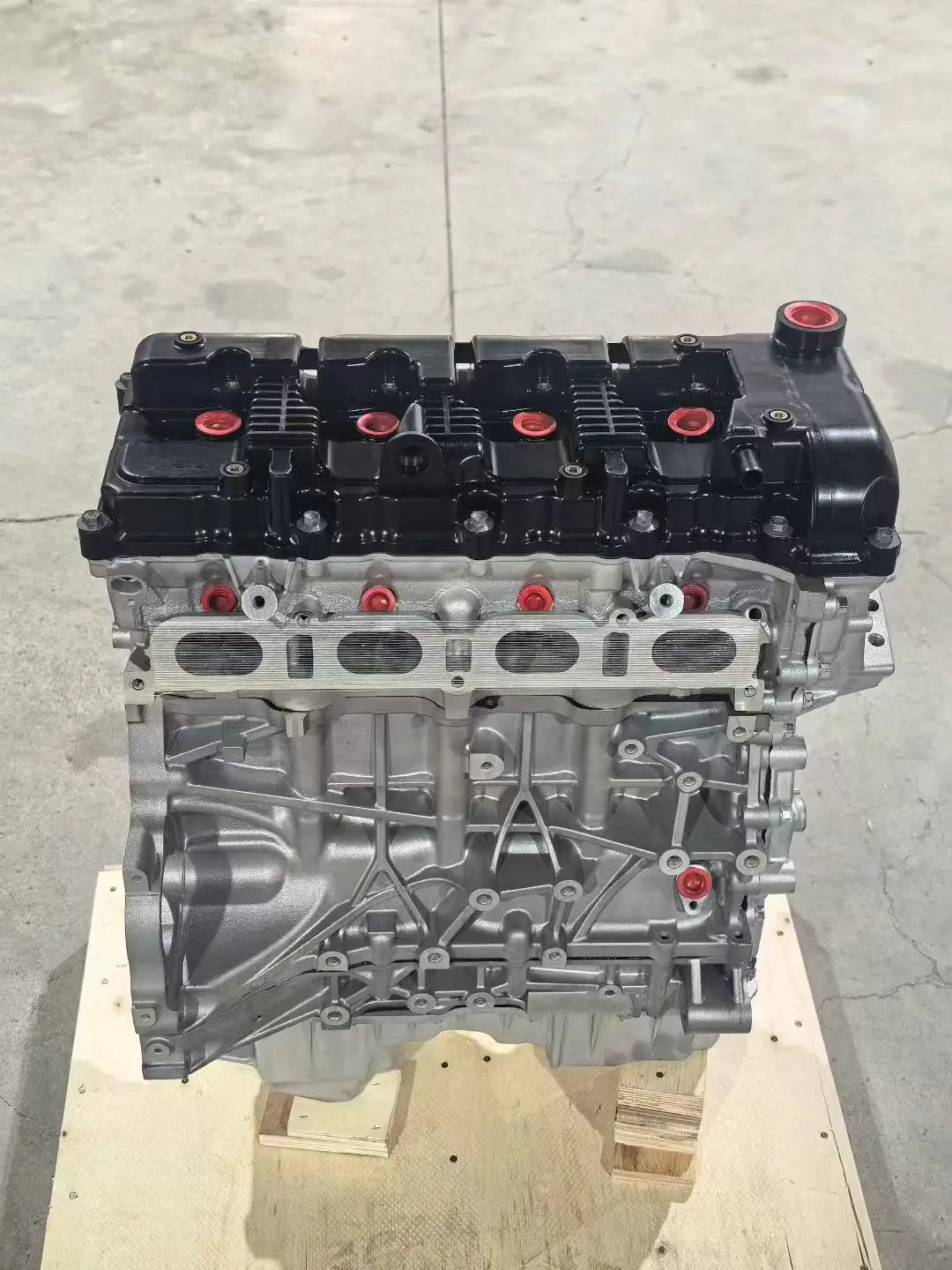 Brand New J24B Engine for Subaru Legacy and Outback Models with Boxer Design and Complete Assembly