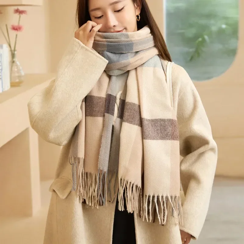 Scarf Women\'s Winter 2024 New Thickened and Warm Imitation Cashmere Plaid Shawl Korean Version Versatile Tassel Neck Wholesale