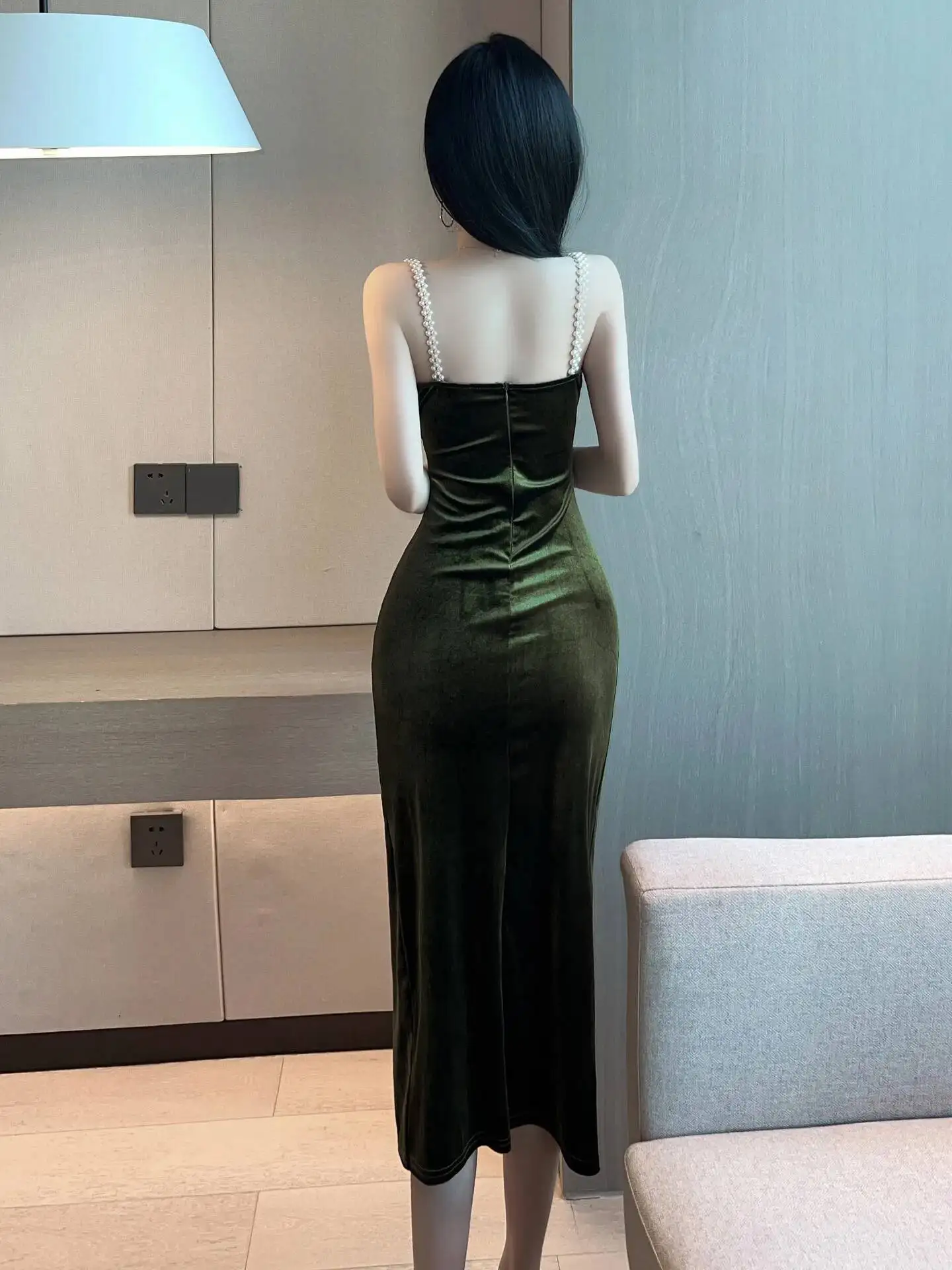 2023 Spring and Autumn New Women's Sexy Temperament High Waist Split Velvet ceremonial dress Backless Wrap Hip Long Dress OT68 - view 5