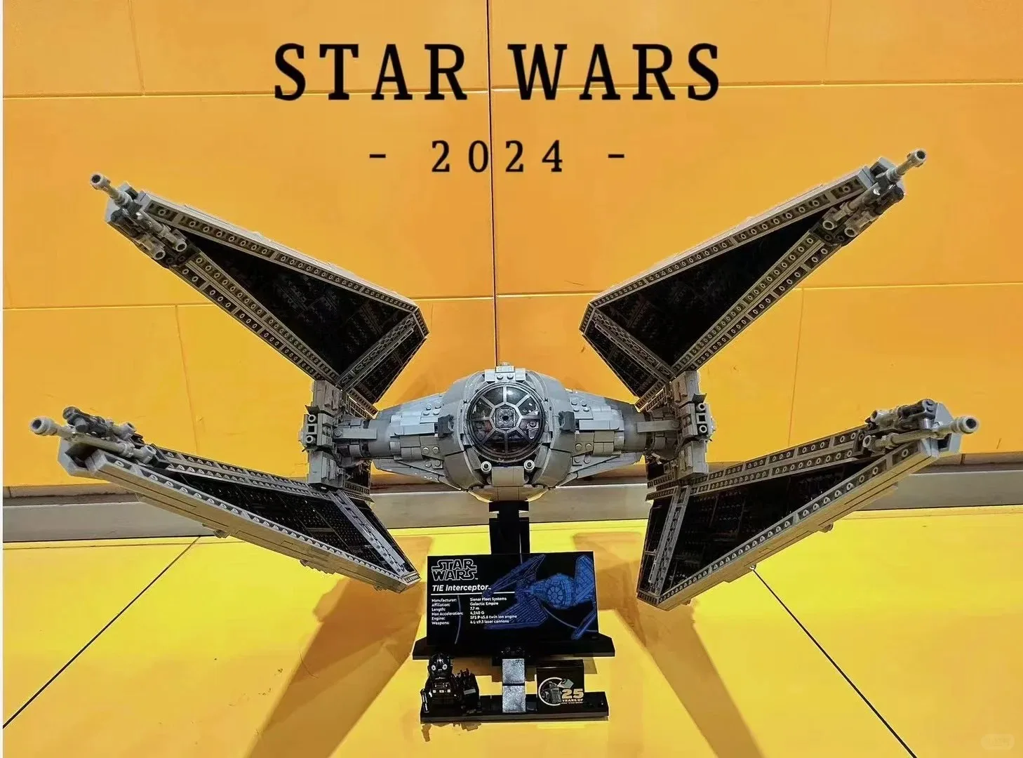 

Spaceship MOC TIE Interceptors Building Blocks Modified from Imperial Fighters Model DIY Assembly Bricks Toys Gift