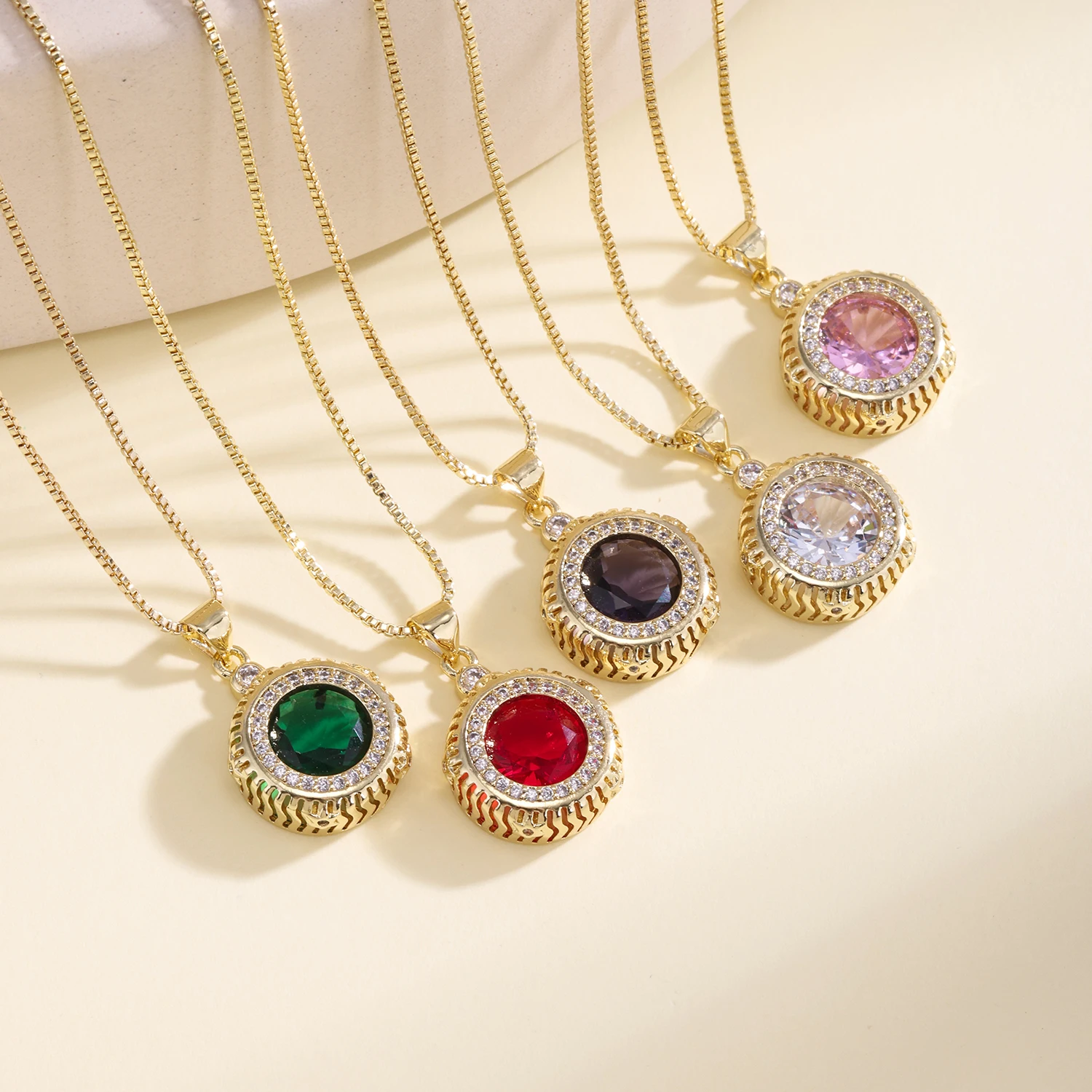 Nidin New Retro Round Shape Pendant Necklace Vintage Pave Shiny Crystal Zircon Elegant Victorian Style Jewelry For Women Girls