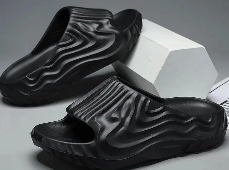 

Wholesale Men's Super Soft Eva Thick Platform Slides Minimalist And Comfortable Indoor Bathroom Non-Slip Slippers Men's Slippers