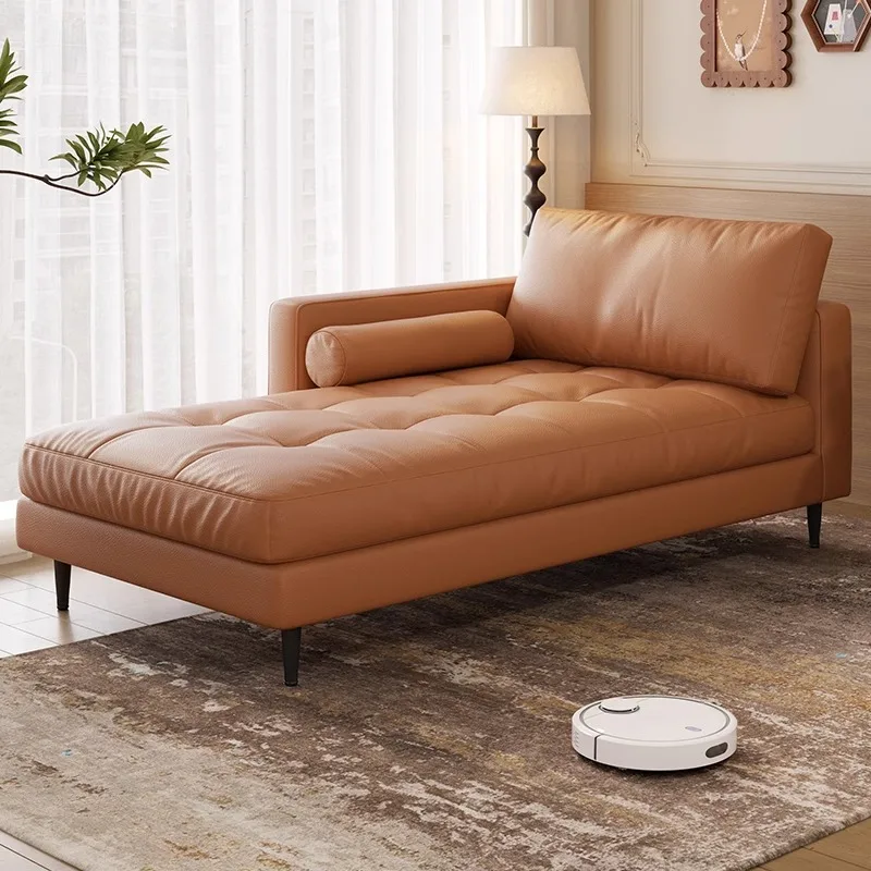 Italian minimalist living room cat scratching skin small apartment chaise longue simple bedroom hotel homestay bedside