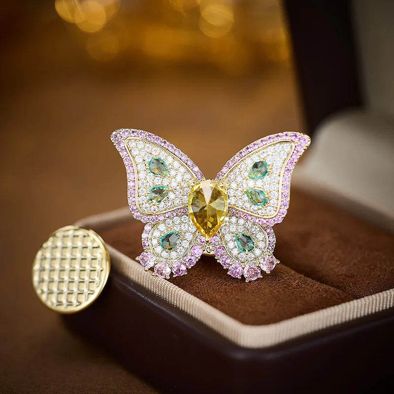 New Copper Inlaid Zircon Magnetic Butterfly Brooch High-end Luxury Light Luxury Style Suit Collar Fixed Accessory Pin