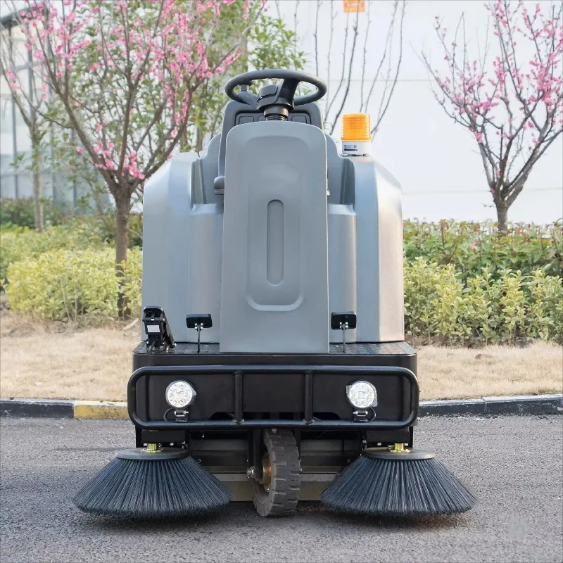 Commercial Exquisite Craftsmanship New Designed Automatic Industrial Ride on Electrical Street Road Floor Sweeper Machine