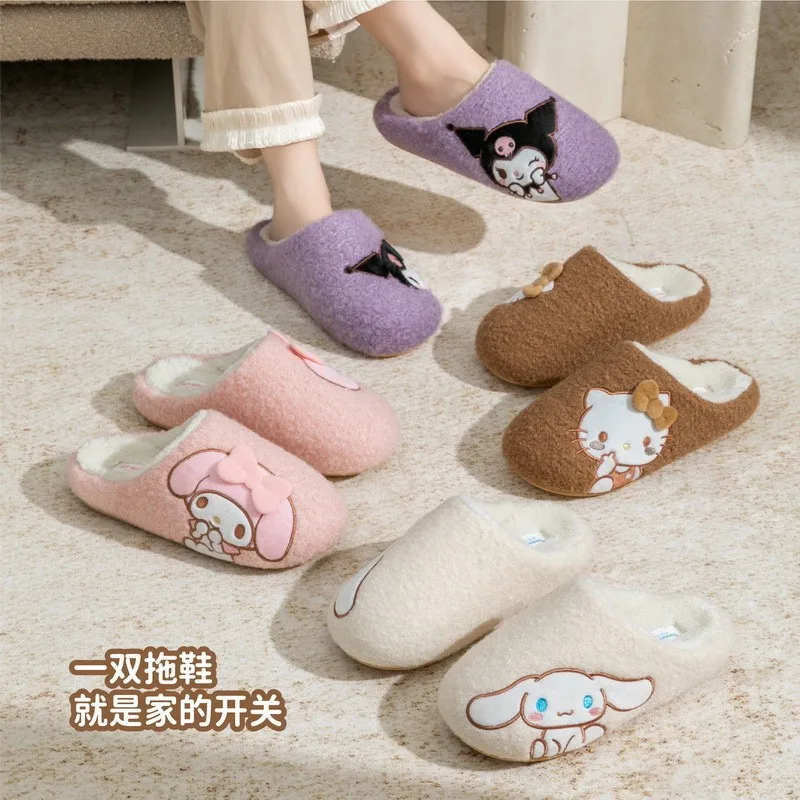 

Kawaii Kuromi My Melody Hello Kitty Cinnamoroll Sanrio студенческие милые удобные теплые тапочки обувь с героями мультфильмов подарок для детей