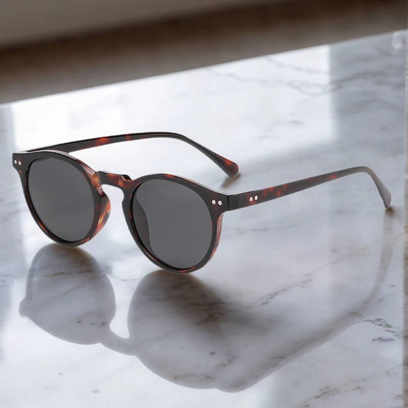 

Retro Round Polarized Sunglasses Men Women Classic Gifts Sun Glasses Male Fashion All Seasons Driving Shades