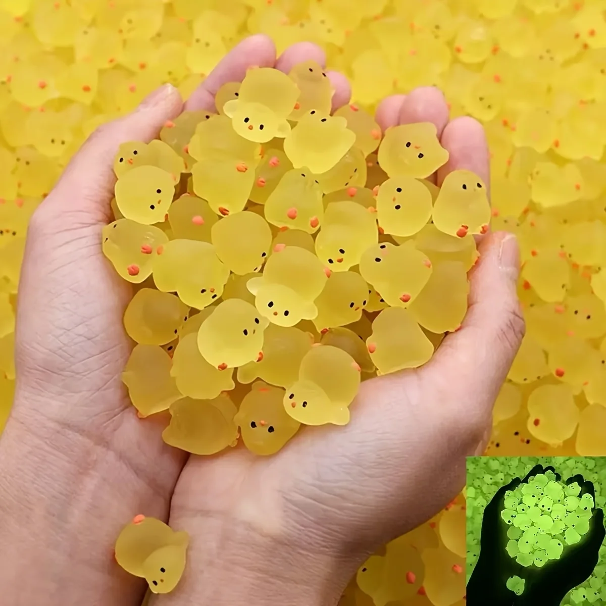 Random Style Mini Luminous Yellow Duck Resin Figurines, Glow in The Dark Micro Landscape Ornaments for DIY Crafts & Decor