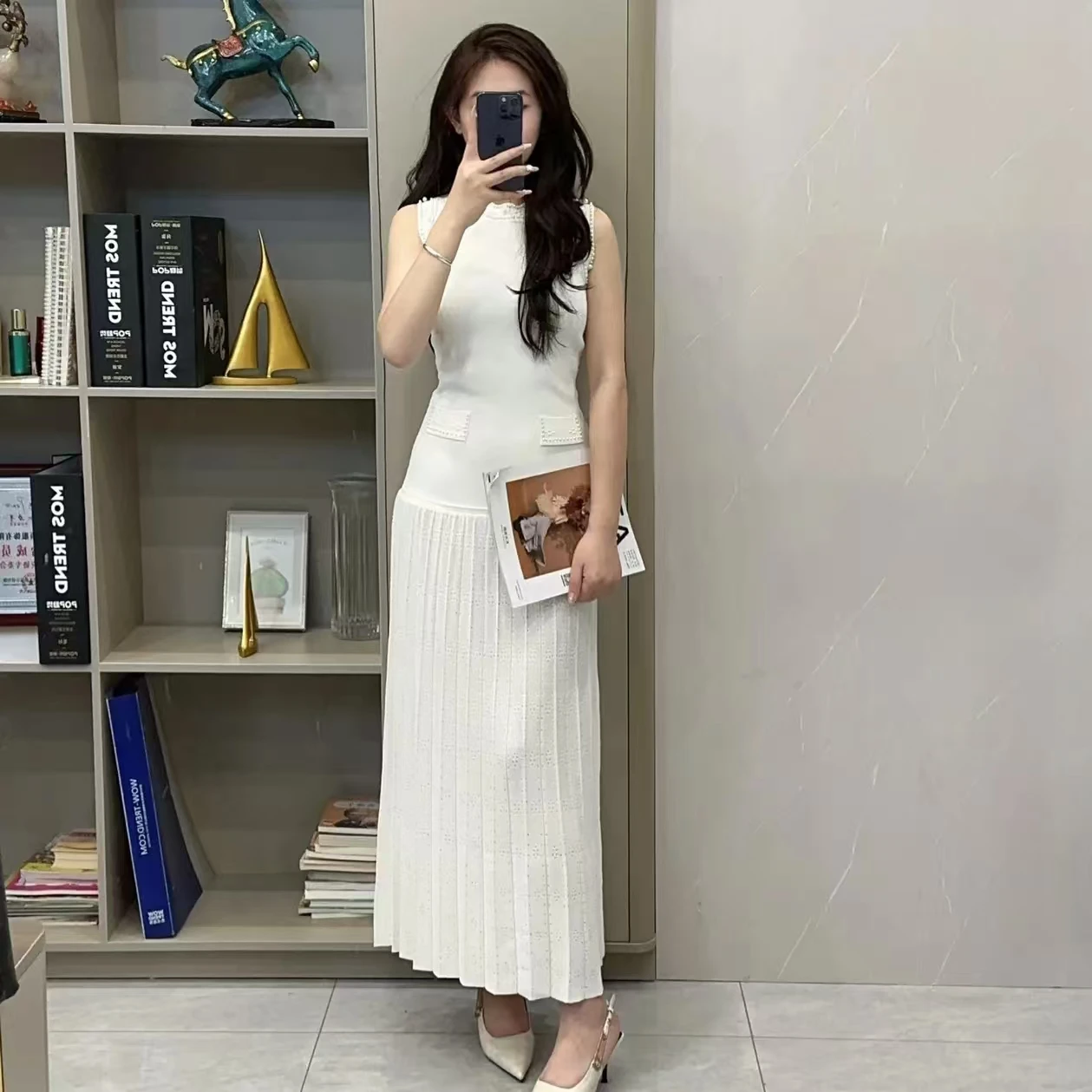 

Summer New Fashionable Temperament Elegant Sleeveless Round Neck Nail Bead Knit Versatile Slim Fit And Slimming Long Dress