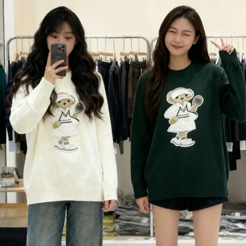 

Осенне-зимний вязаный свитер с длинными рукавами, свободного кроя, с вышивкой в виде мультяшного медведя, для женщин