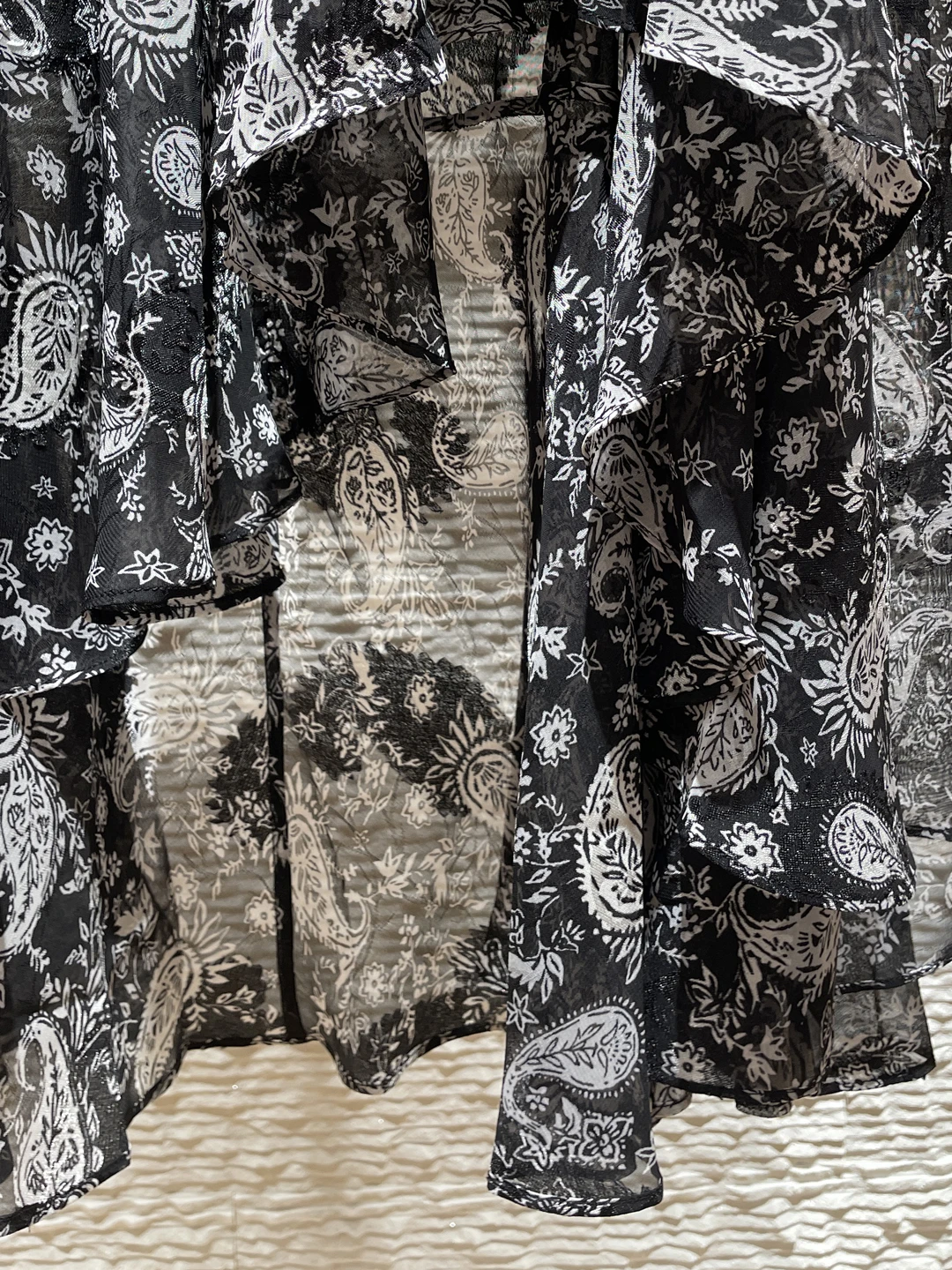 Asymetryczna spódnica midi z kwiatowym wzorem, wysoki stan, wyszczuplająca, vintage, długość do połowy łydki, damska, do pracy, modna.