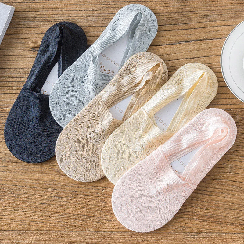 1Pair Women Socks Summer Thin Breathable Silicone Non-Slip Invisible Lace Floral Boat Sock Ladies Transparent Home Floor Slipper