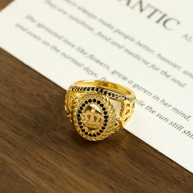 New Unisex Ring Copper Hollow Gold Exquisite Crown Fashion Casual Simple Temperament Party Luxury