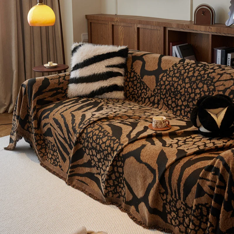 All inclusive four season universal Chenier one-piece antique style sofa towel, retro sofa cover blanket, for living room use
