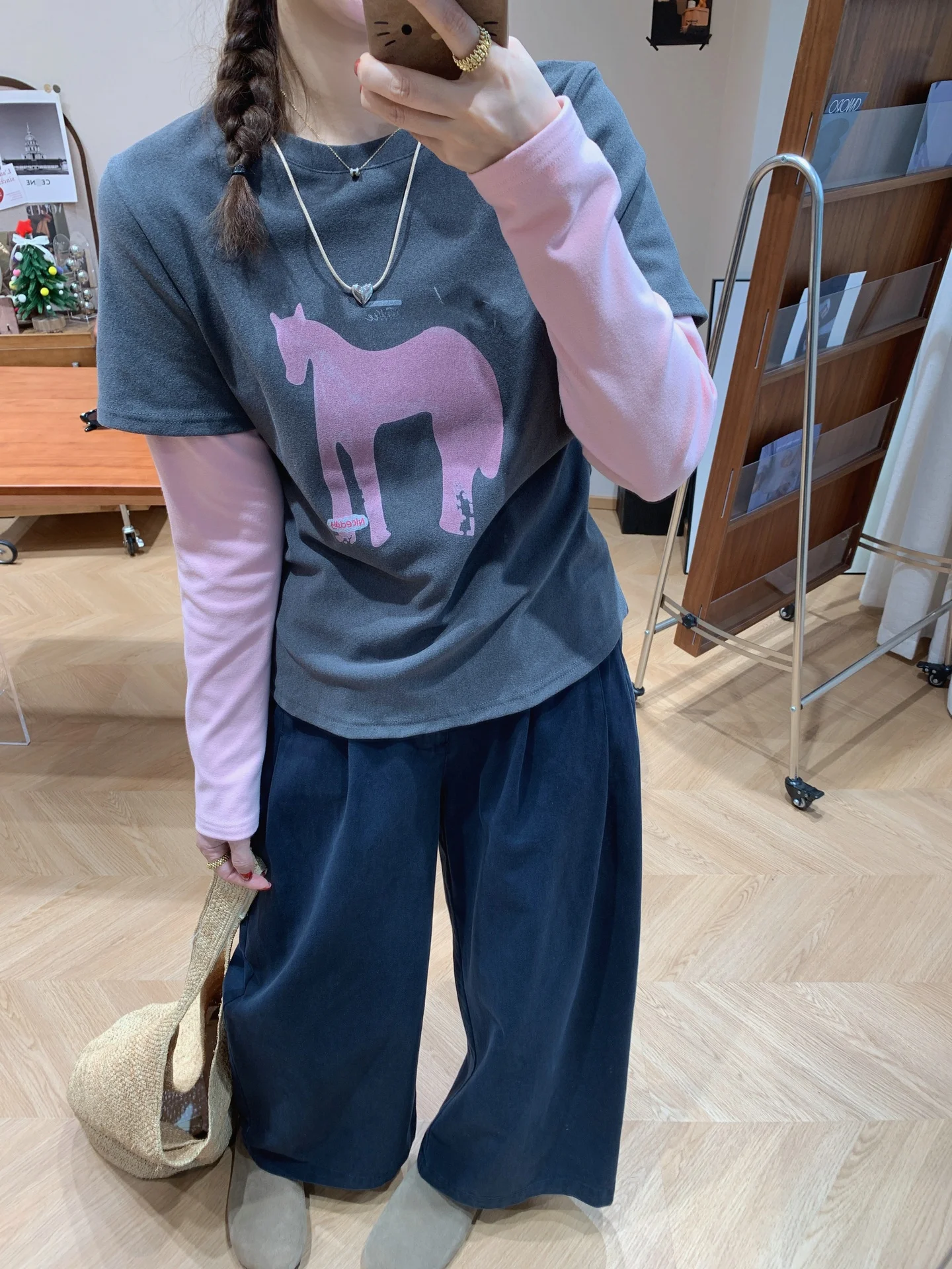 

Новинка ранней весны: Женская бархатная футболка с длинным рукавом, повседневный базовый топ, утягивающий, маленький размер, модный