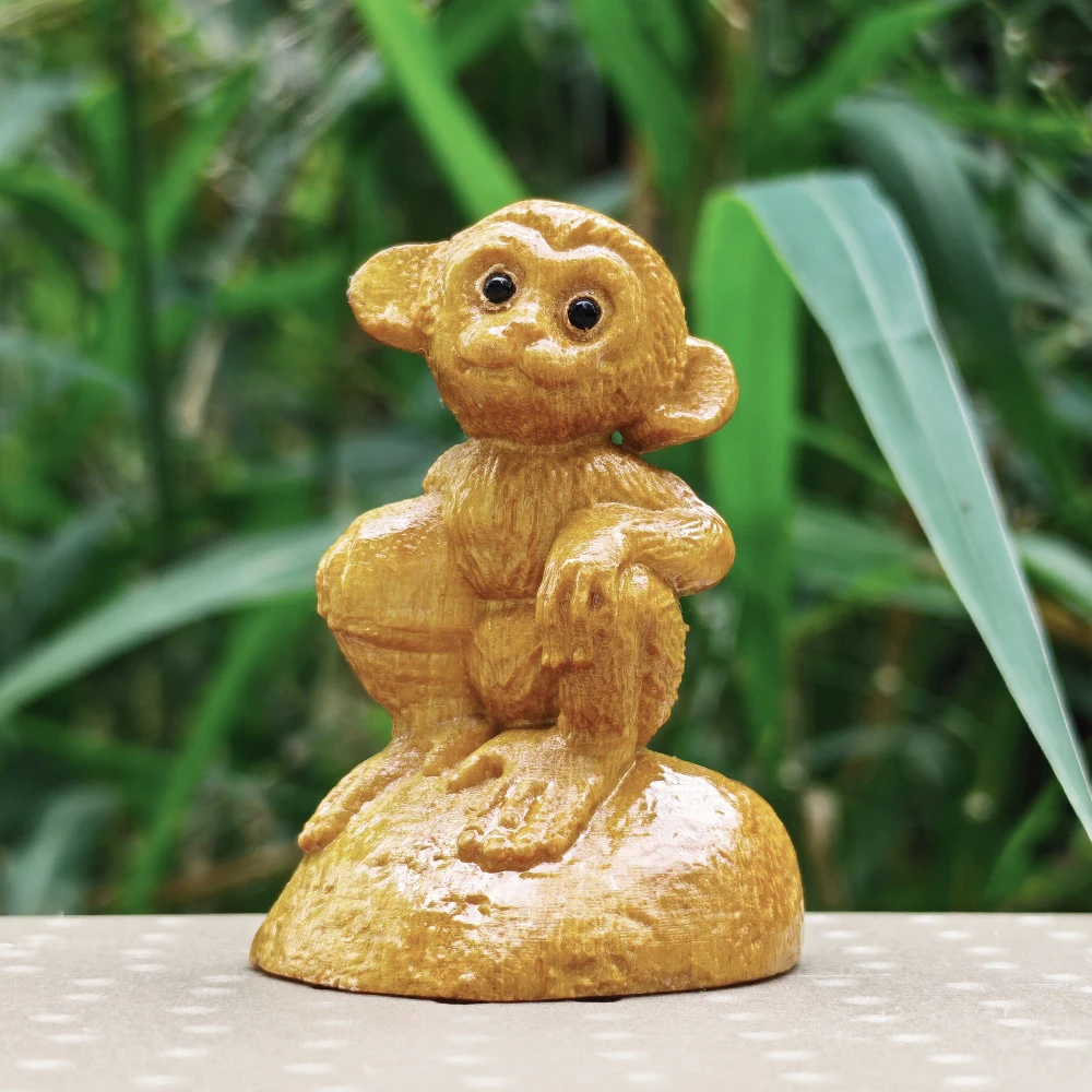 Hand-Carved Wooden Monkey Figurine Ornament, Modern Style, Animal Theme. Suitable for New Year Gifts, Desktop Decorations, Party Decorations, Birthday Gifts, Men's Gifts, Holiday Decorations, Living Room, Back-To-School Season Gifts