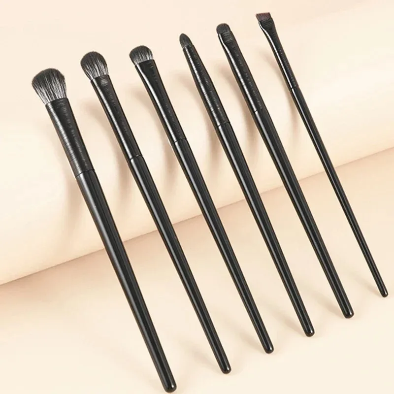 Soft Eyeshadow Brush Set 6pcs，Eye Makeup Smudge Silkworm Eyeliner Blade Eye Detail Small Makeup Brush，Perfect Application