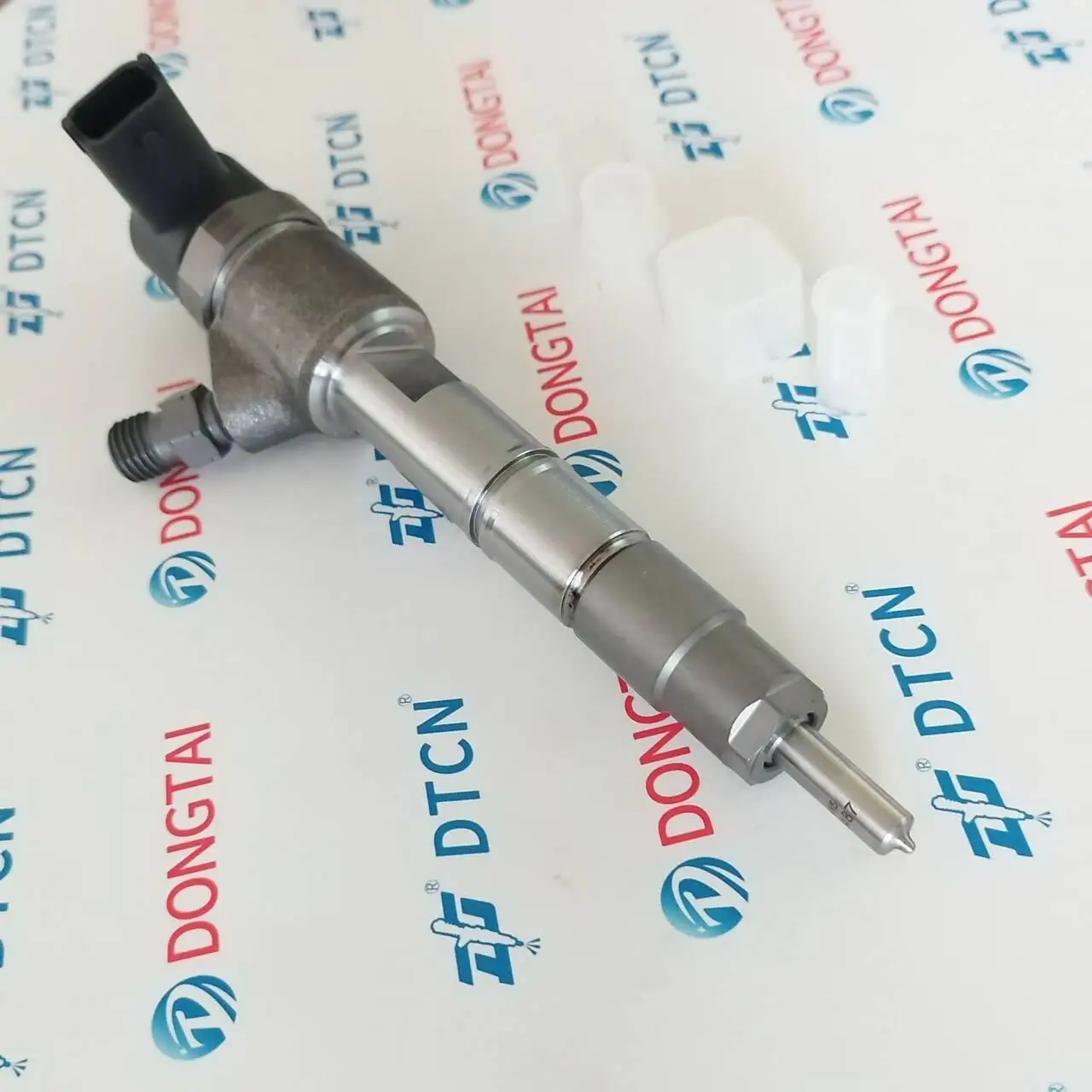 Inyector Common Rail 0445110690   / 0 445 110 690, E 049332000109   para camión Foton