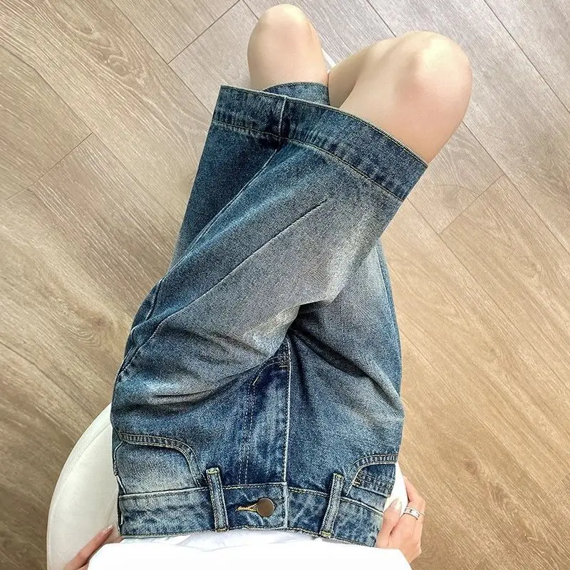 

Retro High Waisted Denim Five Quarter Wide Leg Shorts For Women, Summer 2025 New Loose Straight Leg Casual Shorts
