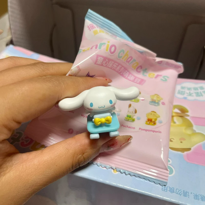 Sanrio personagem shake série caixa cega brinquedos bonito feijão mini figura olá kitty kuromi minha melodia boneca modelo brinquedos crianças presentes