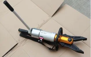 

Best Quality Hand Operated Portable Combi-tool Accomplish Cutting Spreading and Clamping Works