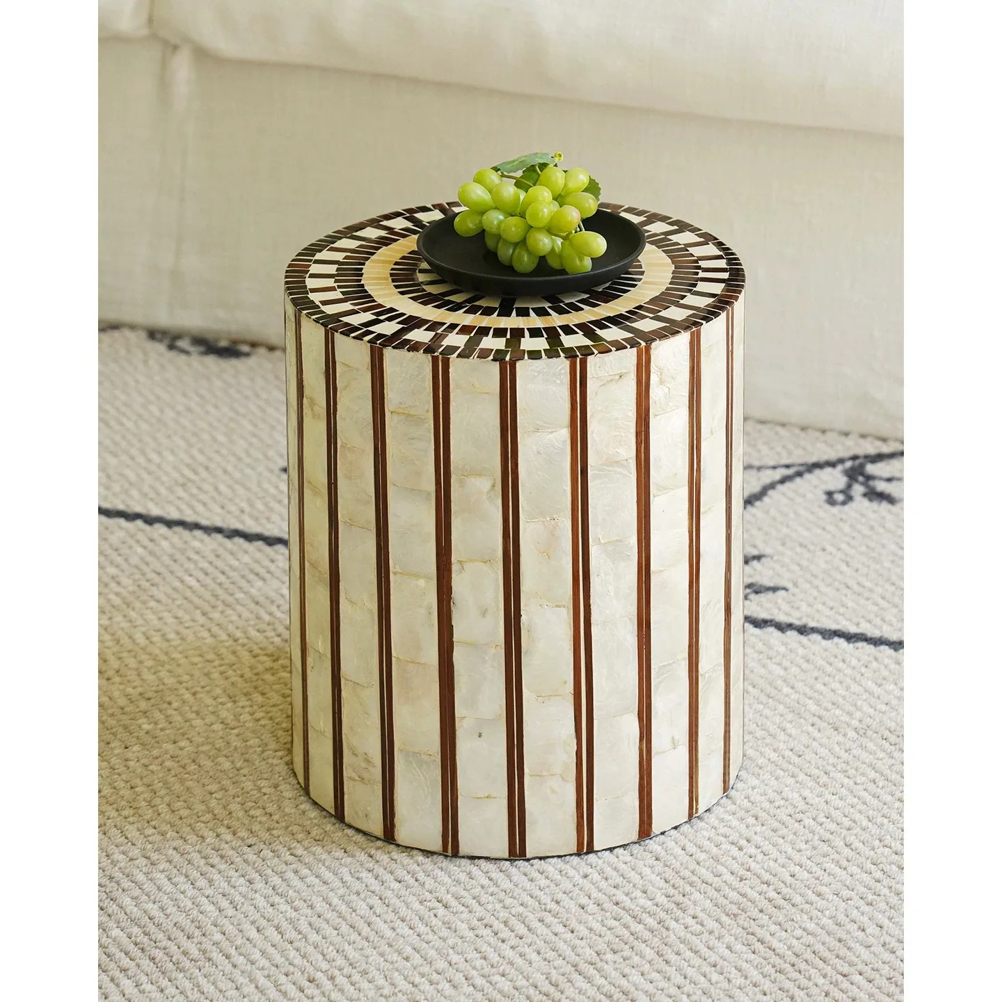 Artistic Shell Inlay Round Side Table Striped Decor Accent End Table Small Coffee Table Living Room Bedroom Home Furniture Decor