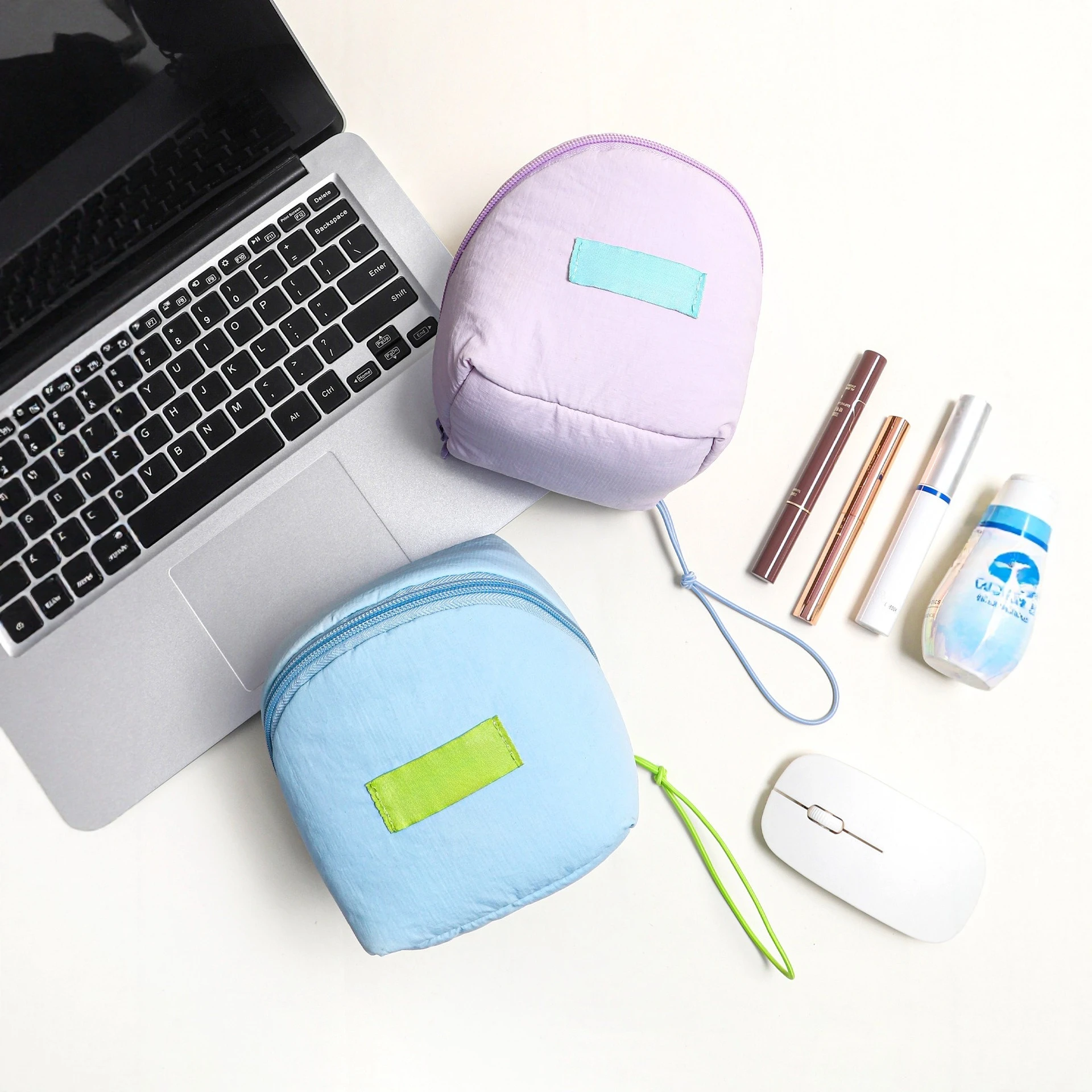 Portable travel  candy color simple cosmetic  mini underwear storage  partition mouth red envelope large capacity  bag