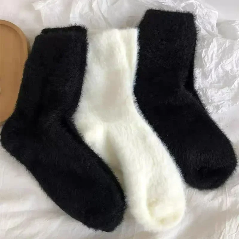 Fashion Autumn Winter Mink Fleece Socks Harajuku Solid Color Middle Tube Socks for Women Girls Thicken Thermal Sleeping Sock