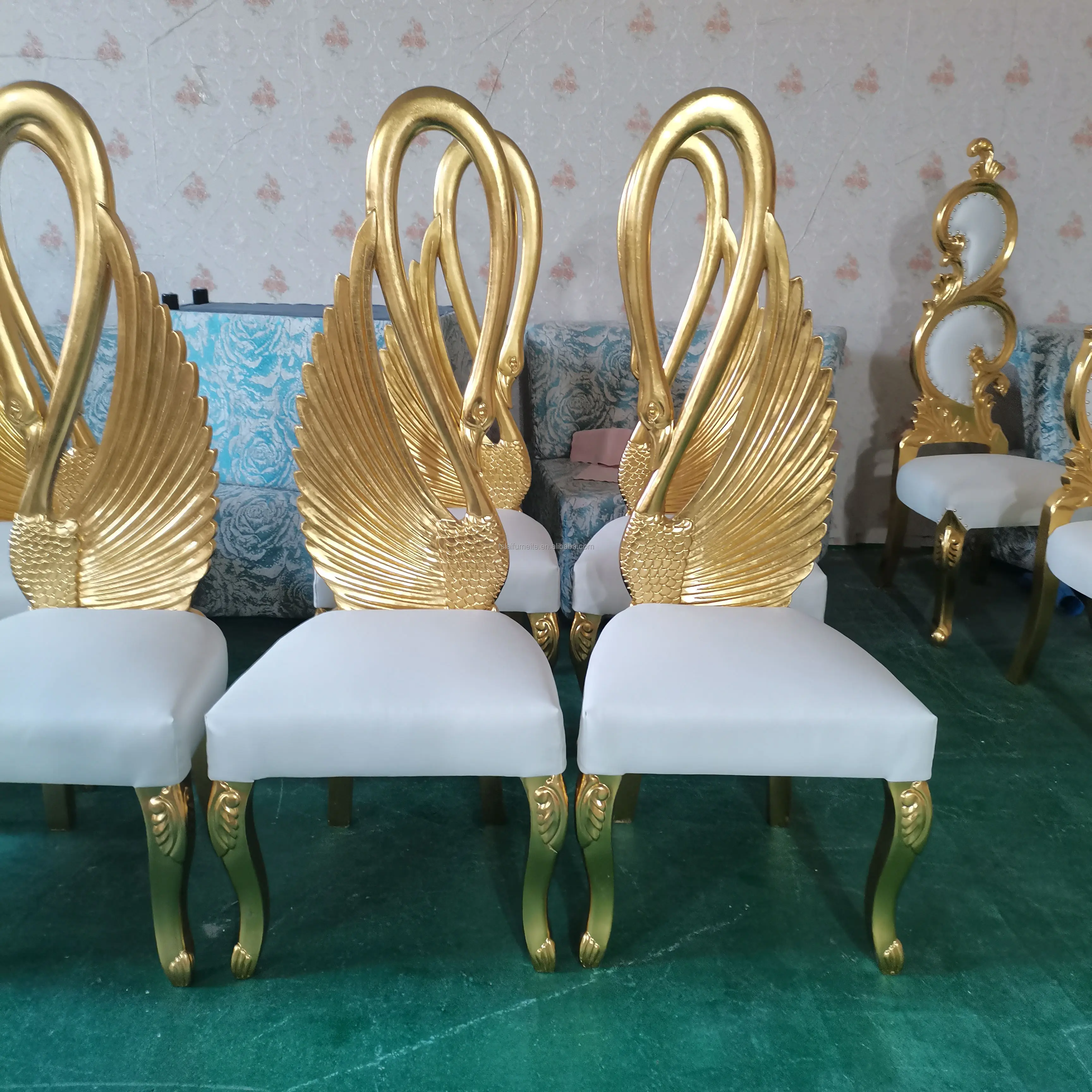 Luxury princess prince king queen loveseat throne chair white and gold bride and groom chair swan shape wedding throne chair