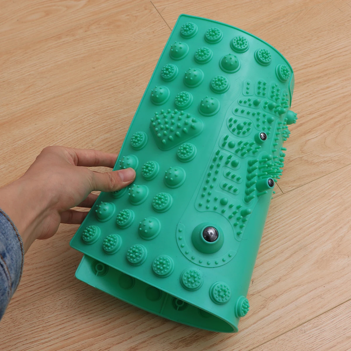 

Reflex Massage Mat Foot Massager Magnetic Therapy Plastic Toe Pressure Plate Massage Pad Acupressure Relaxation Mat Random Color