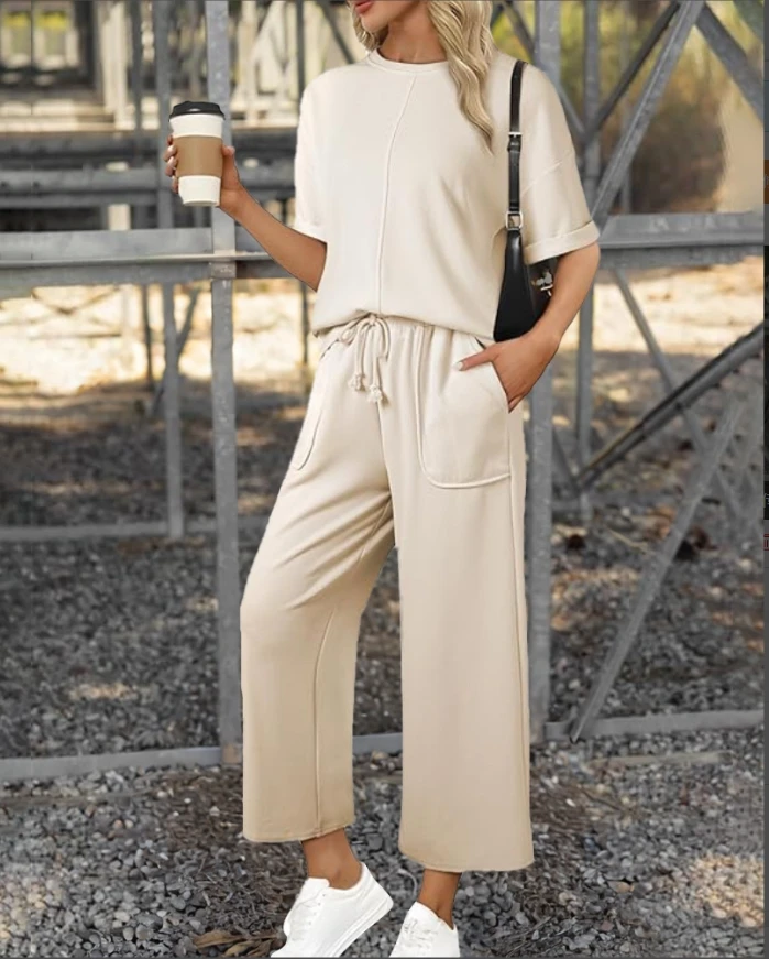 

2-piece round neck short sleeved pullover and drawstring wide leg pants set