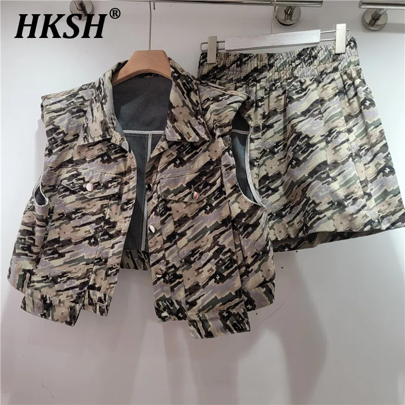

HKSH Summer New Women Trendy Streetwear Printed Camouflage Pocket Vest Elastic Waist Wide-Leg Shorts Casual Two-piece Set HK6252