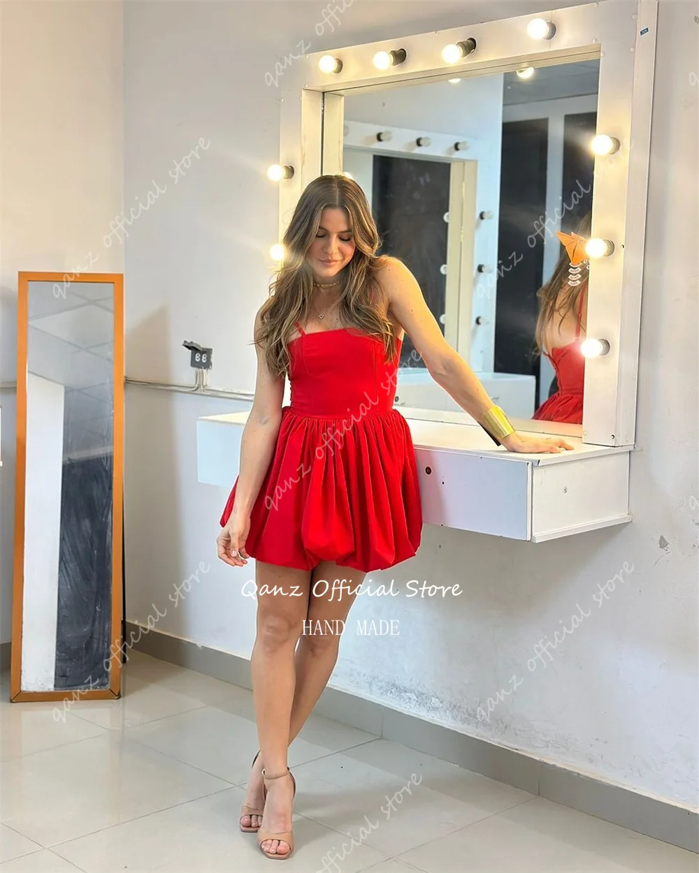 Qanz Red Homecoming Dresses Короткие коктейльные платья на тонких бретельках для вечеринки Корсет из атласа Vestidos De Graduación по индивидуальному заказу