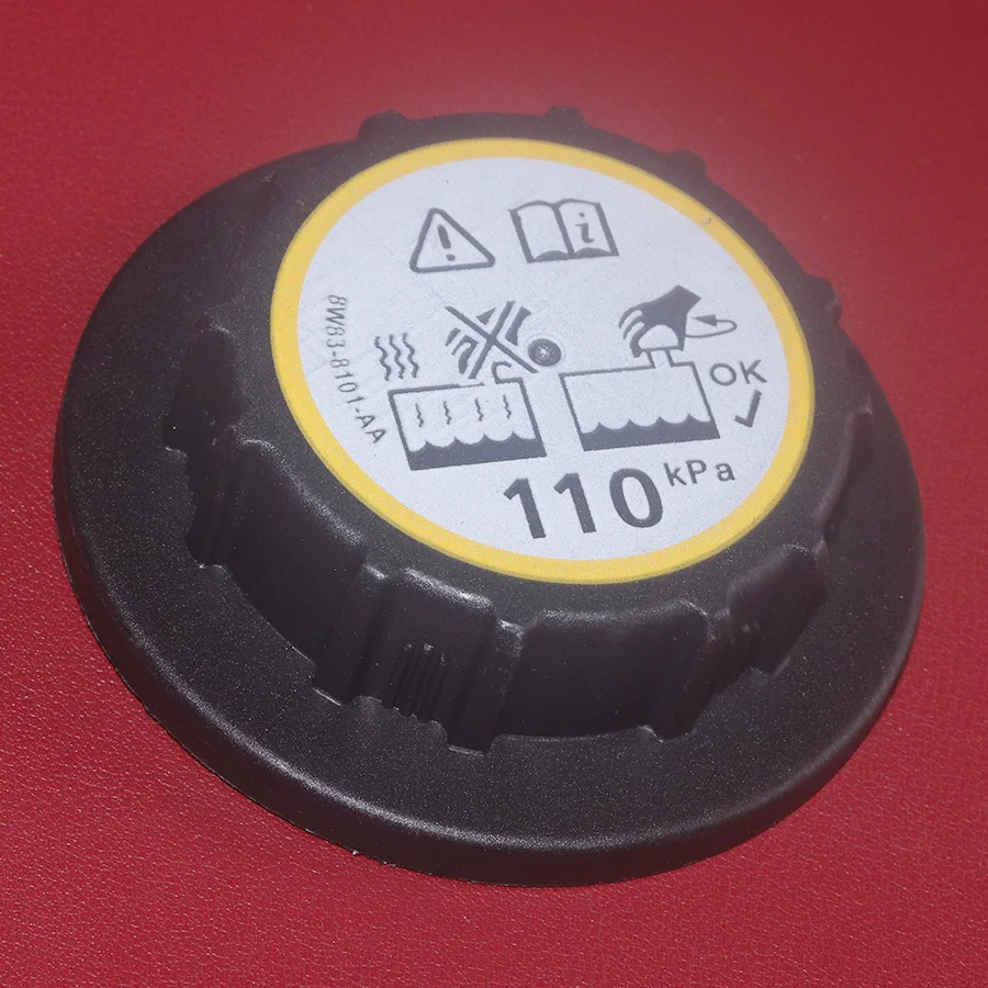 1x Expansion Tank Radiator Cap PCD500030/ LR017427/C2P17700/LR010965 Fit For Land Rover Range Rover Sport Velar Discovery EVOQUE