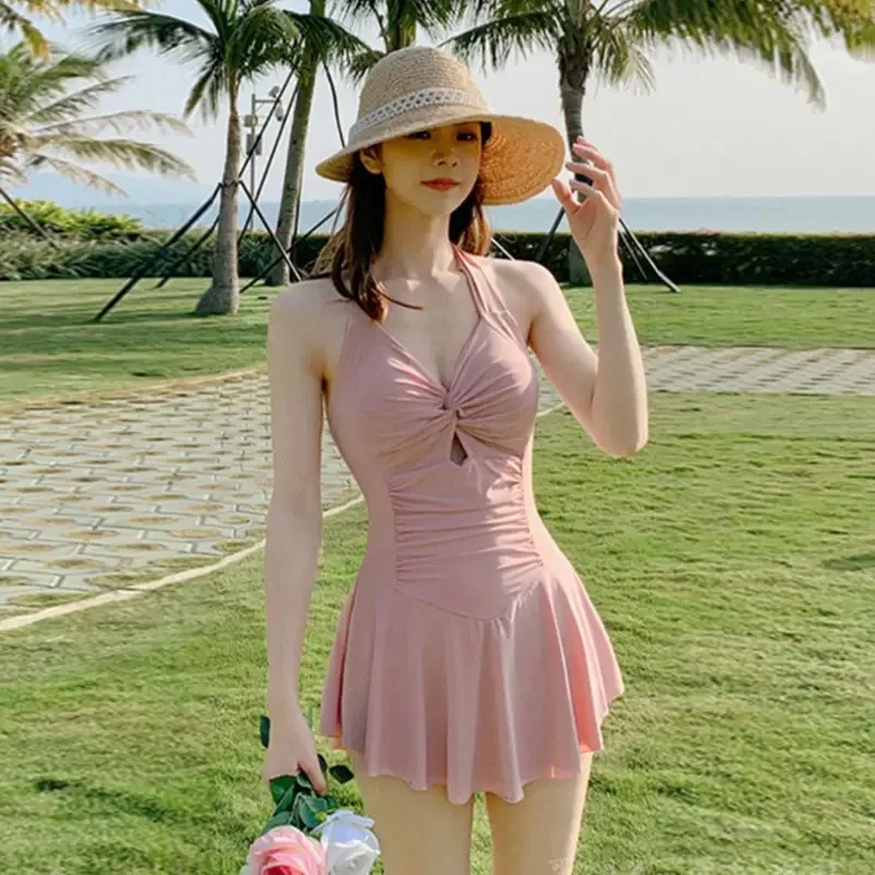 

New Plus Size High-end Integrated Slim Fit Waist Sports Hot Spring Vacation Small Fresh Flat Angle Women's Swimsuit