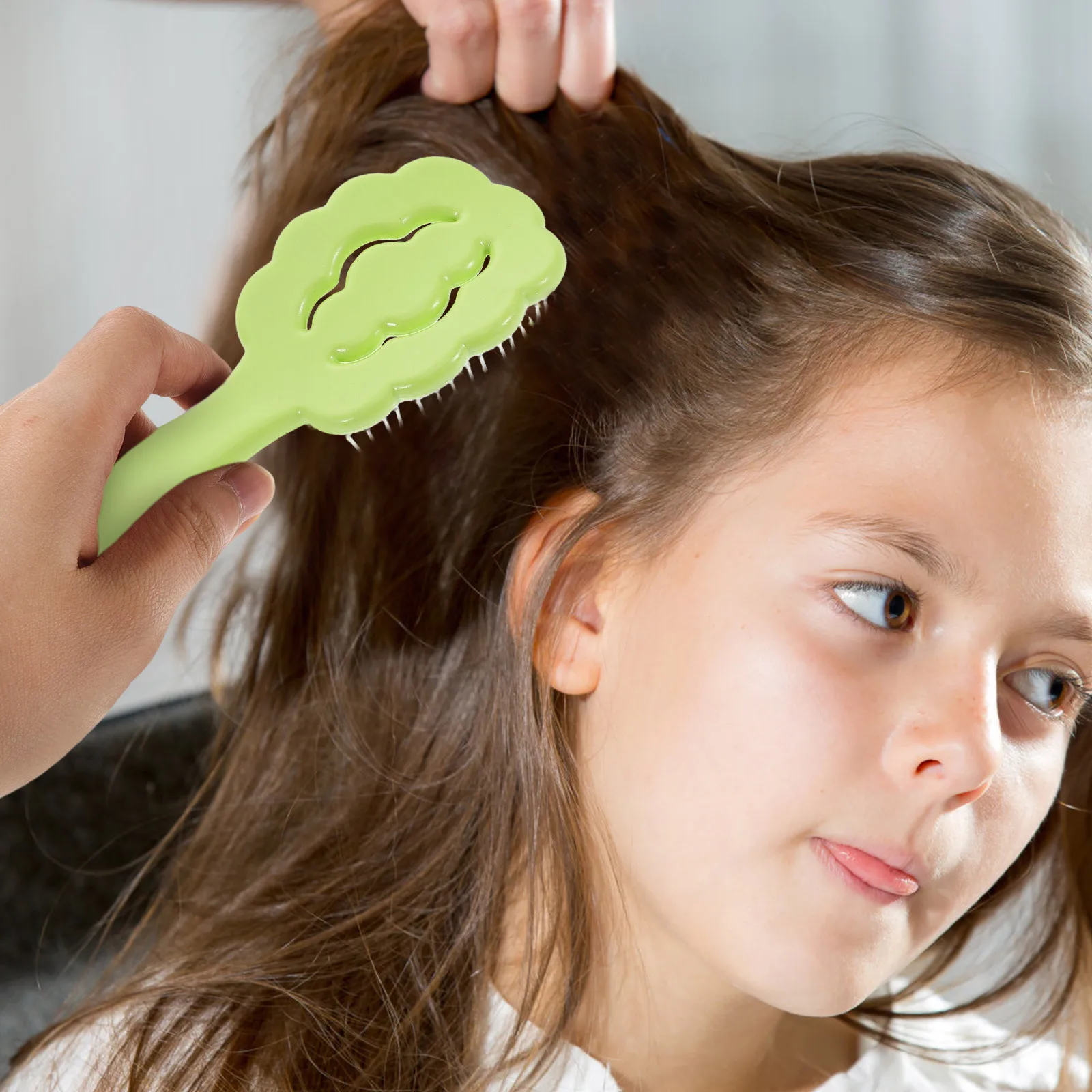 سحابة وفك تشابك الشعر فرشاة الكرتون الاطفال Detangler غير مؤلم أداة تدليك فروة الرأس الضوء الأخضر للسفر سميكة مجعد الرطب الجاف