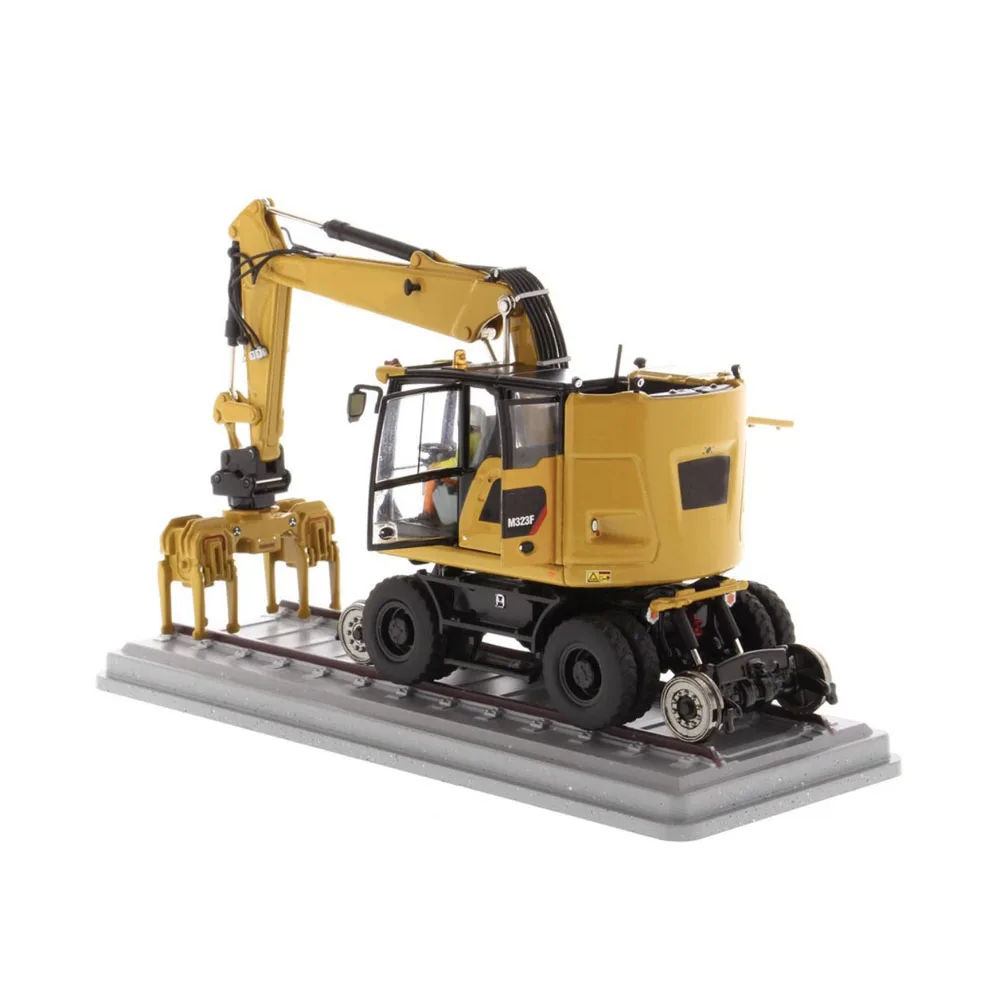 2 Color 1:50 Scale 323F Railroad Wheeled Excavator Alloy Engineering Vehicle Collectible Gift Static Model Diecast Masters 85662