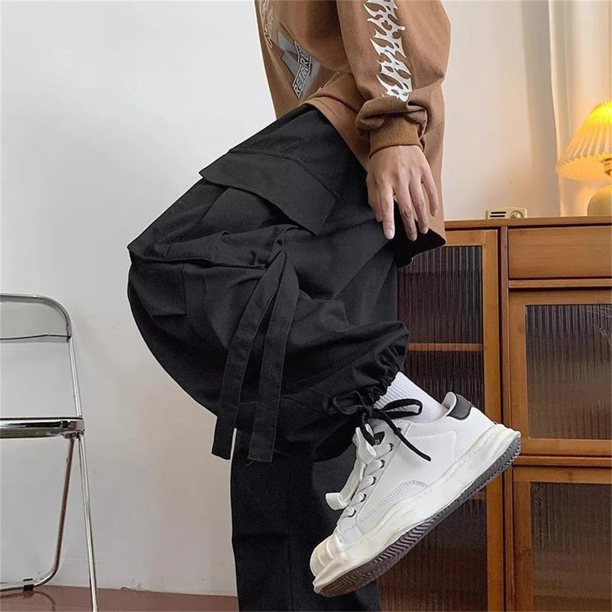 

Men's American Retro Casual Pants New Fashion Trends Japanese Loose Straight Trousers Button Design Solid Color Men Casual Pant