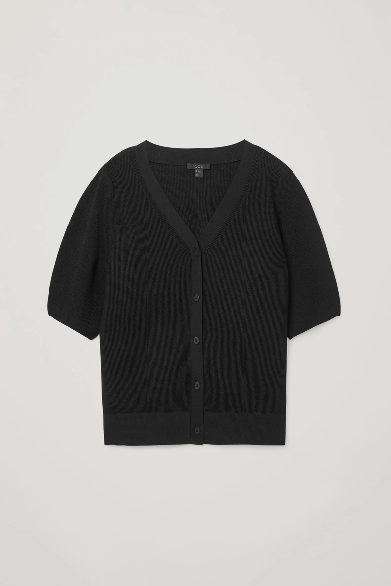 เสื้อคาร์ดิแกนไหมพรมแขนสั้นคอวีสไตล์ลำลองและทันสมัยสำหรับผู้หญิง รุ่นใหม่ประจำฤดูใบไม้ร่วงปี 2025 จาก Ethereal MD