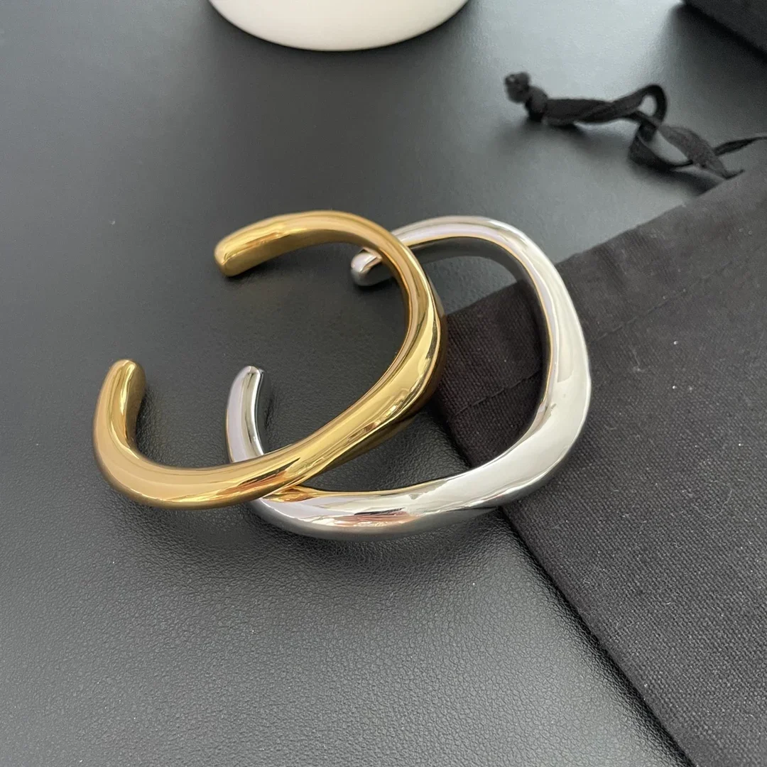 2026 Europe Designer Double Layered Gold Silver Bracelet Women Charm Luxury Jewelry Trend